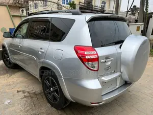 Toyota RAV4 3.5 Limited 2012 Silver