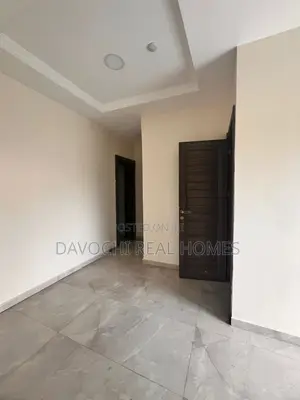 5bdrm Duplex in Novare Shopping for rent