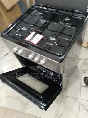 4 Gas Burner
Trays and Wire Grid
Glass Lid
Easy Clean
