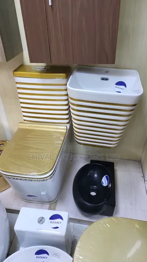 Gold and White Wc