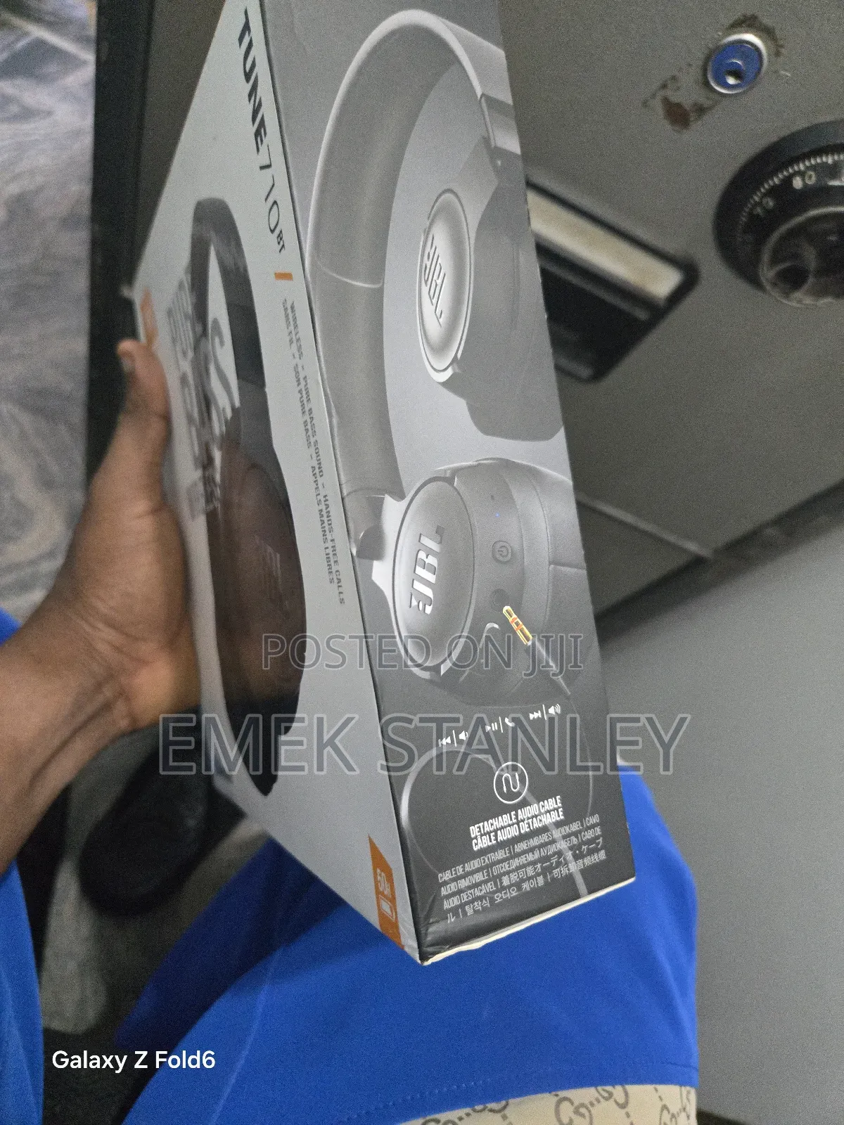 JBL Tune 710