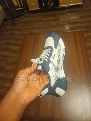 Brand New Fashionable Sneaker