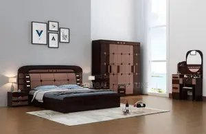 Contemporary Set of Bed With Two Side Drawers and Mirror