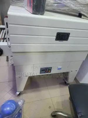 Shrink Wrapping Machine