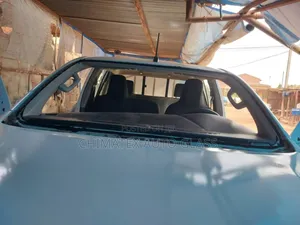 Toyota Hilux 2020 Windscreen Glass Installation