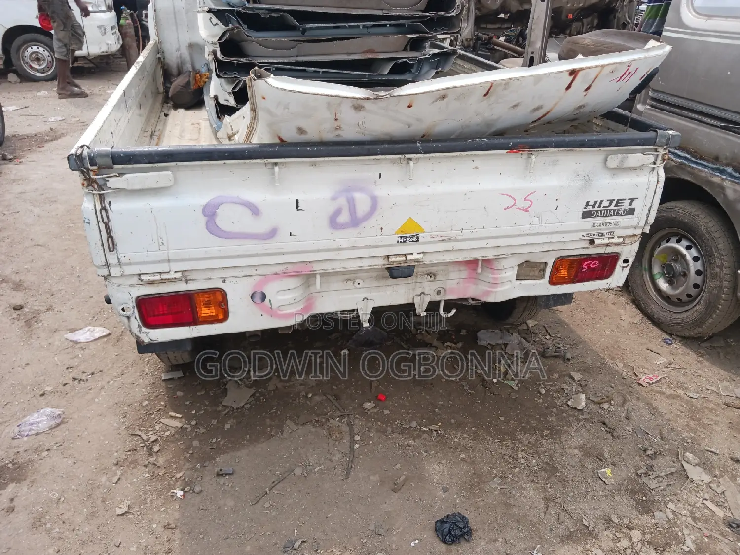 Daihatsu Hijet 2012 White