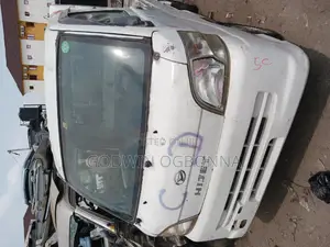 Daihatsu Hijet 2012 White