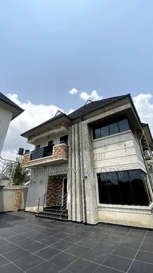 Photo - Furnished 4bdrm Duplex in Port-Harcourt for sale