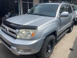 Toyota 4-Runner SR5 4x4 2004 Silver
