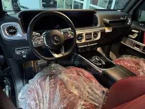 New Mercedes-Benz G-Class 2023 Black