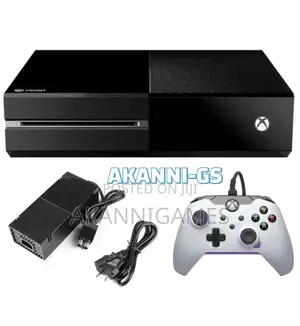 Xbox One – With 1 Wired Pad + ( 5 Games )