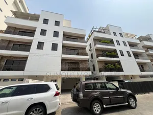 5bdrm Duplex in Banana Island for rent