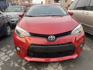Toyota Corolla 2016 Red