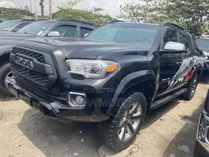 Toyota Tacoma 2018 Black
