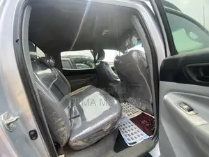 Toyota Tacoma 2010 Silver