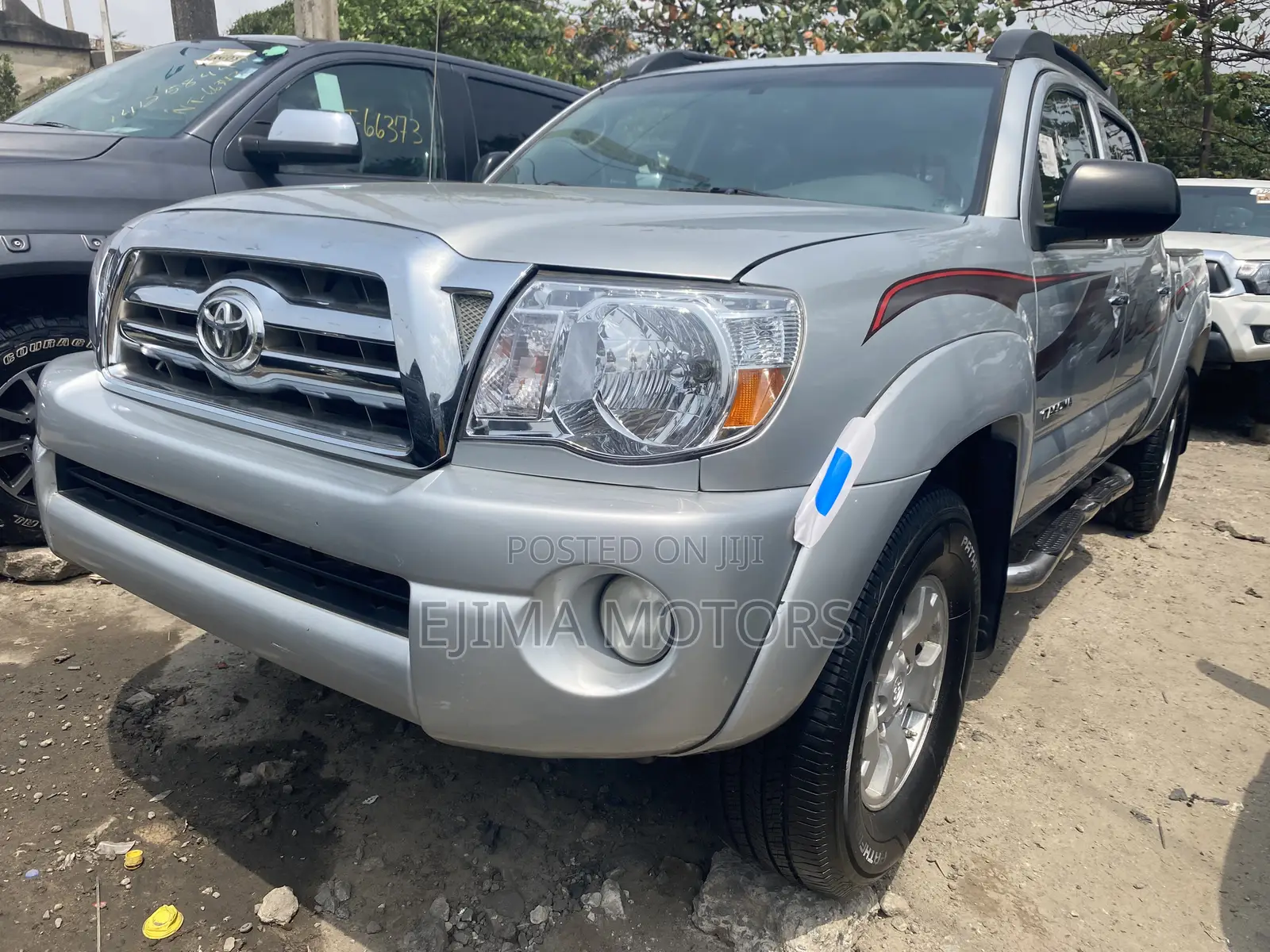 Toyota Tacoma 2010 Silver