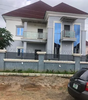 4bdrm Duplex in An Estate, Ushafa for sale