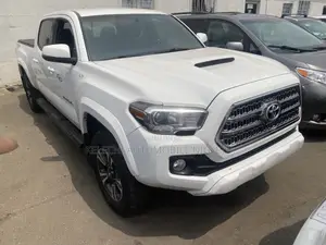 Toyota Tacoma TRD Sport 2017 White