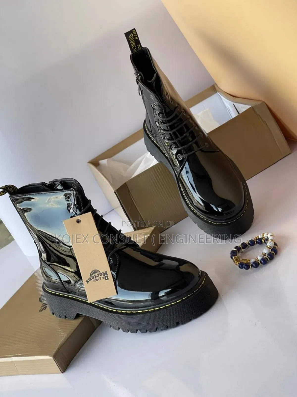 Dr Marten Boot High Sole
