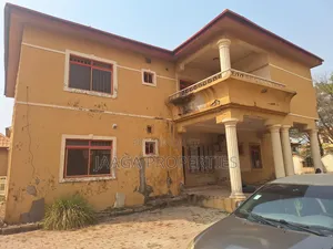 4bdrm Duplex in Gwarimpa Estate, Gwarinpa for sale
