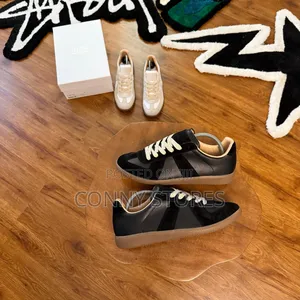 Maison Margiela Replica Sneakers in Black Leather and Suede