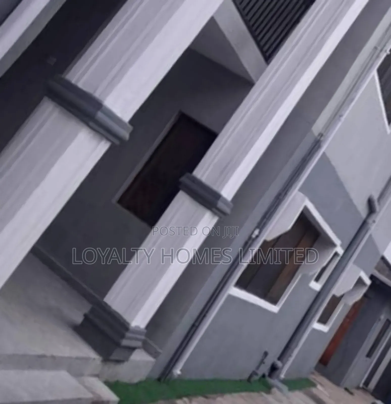 Furnished 3bdrm Block of Flats in Ipaja for sale