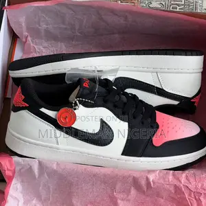 Nike Air Jordan 1 Retro Low Paris St German Sneakers