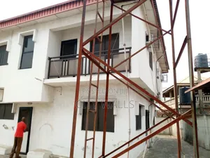 9 Bedroom Fully Detached Duplex