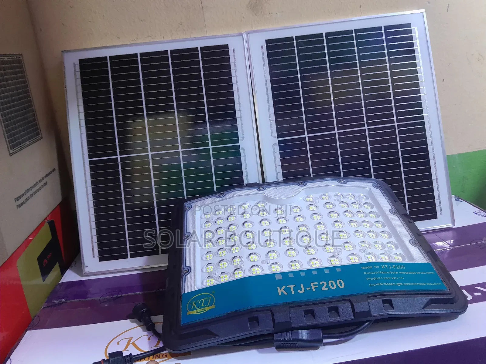 200w Dual Panel Solar Flood Light