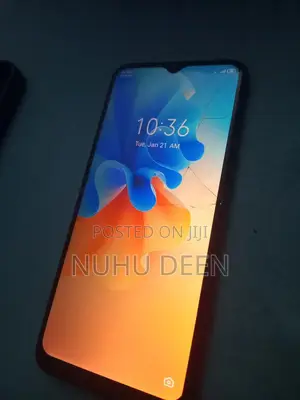 Photo - Tecno Spark 7 32 GB Purple