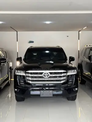 New Toyota Land Cruiser 2024 Black