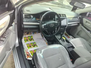 Toyota Camry 2016 Silver