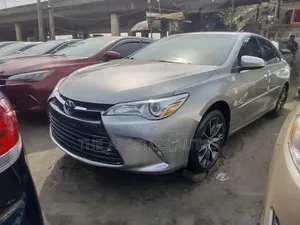 Toyota Camry 2015 Silver