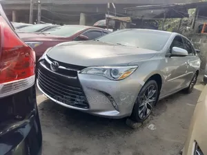 Toyota Camry 2015 Silver