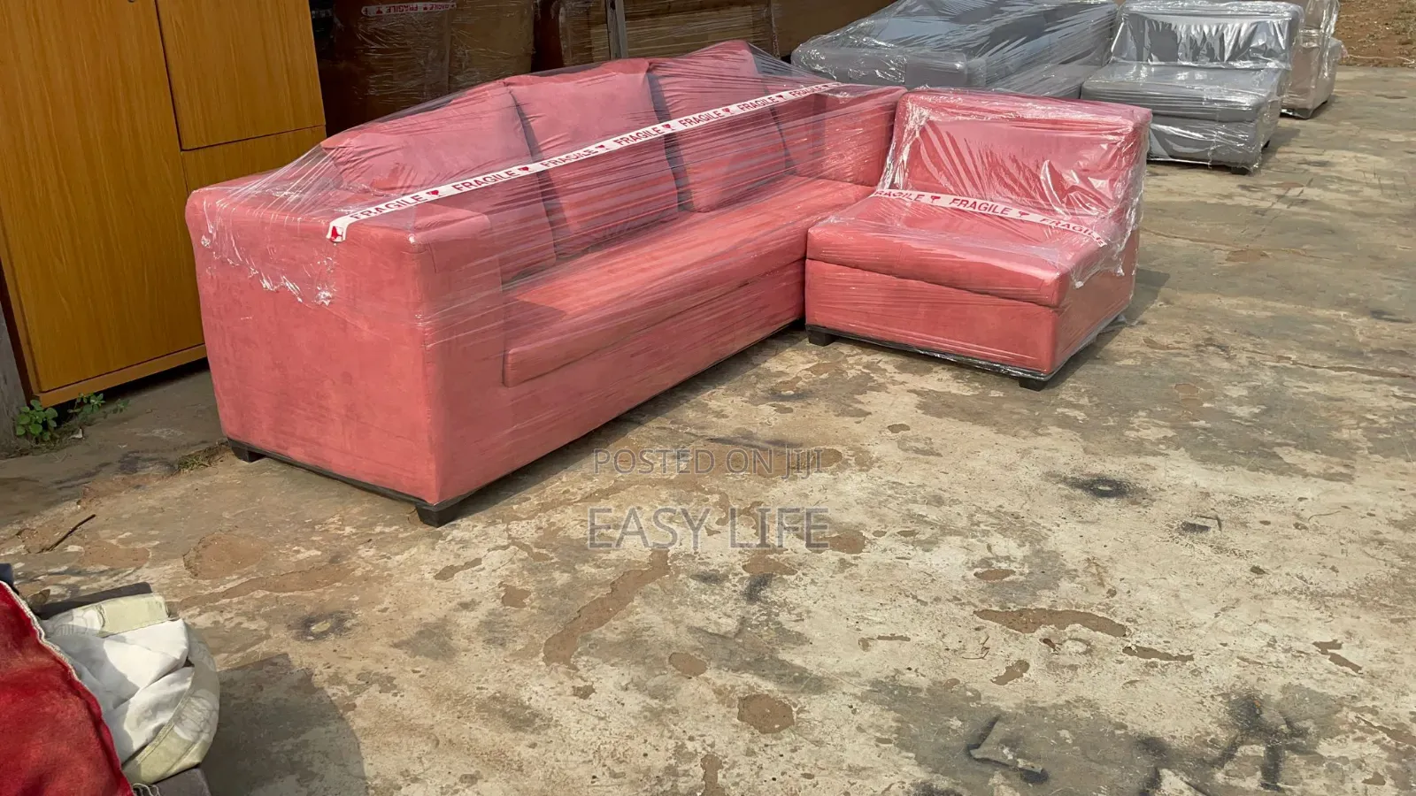 L Shape Chair 51