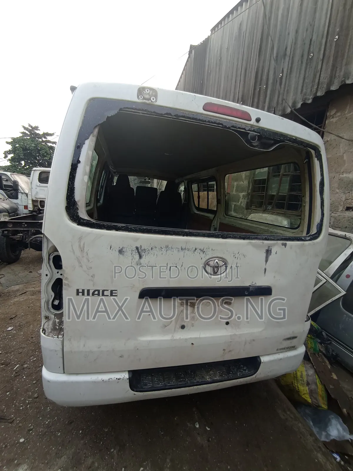 Toyota HiAce 2009 White