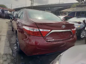 Toyota Camry 2016 Burgundy