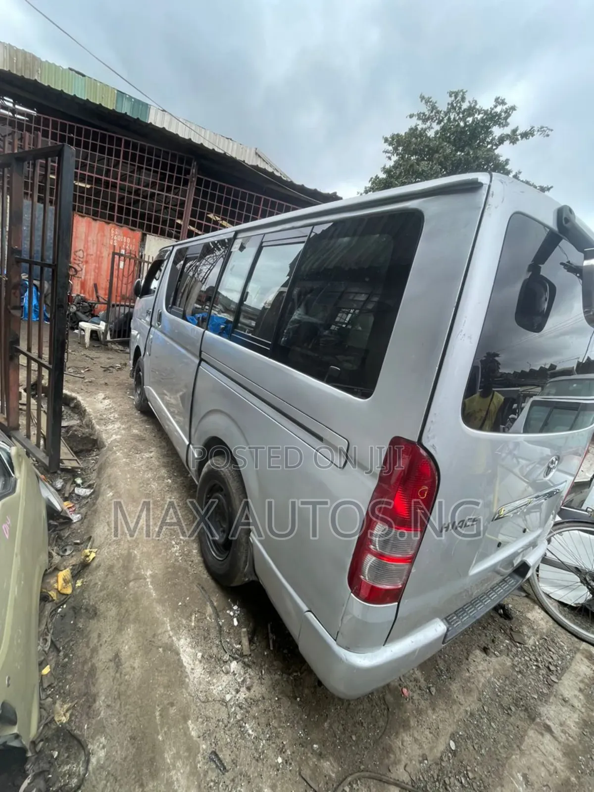 Toyota HiAce 2009 Silver