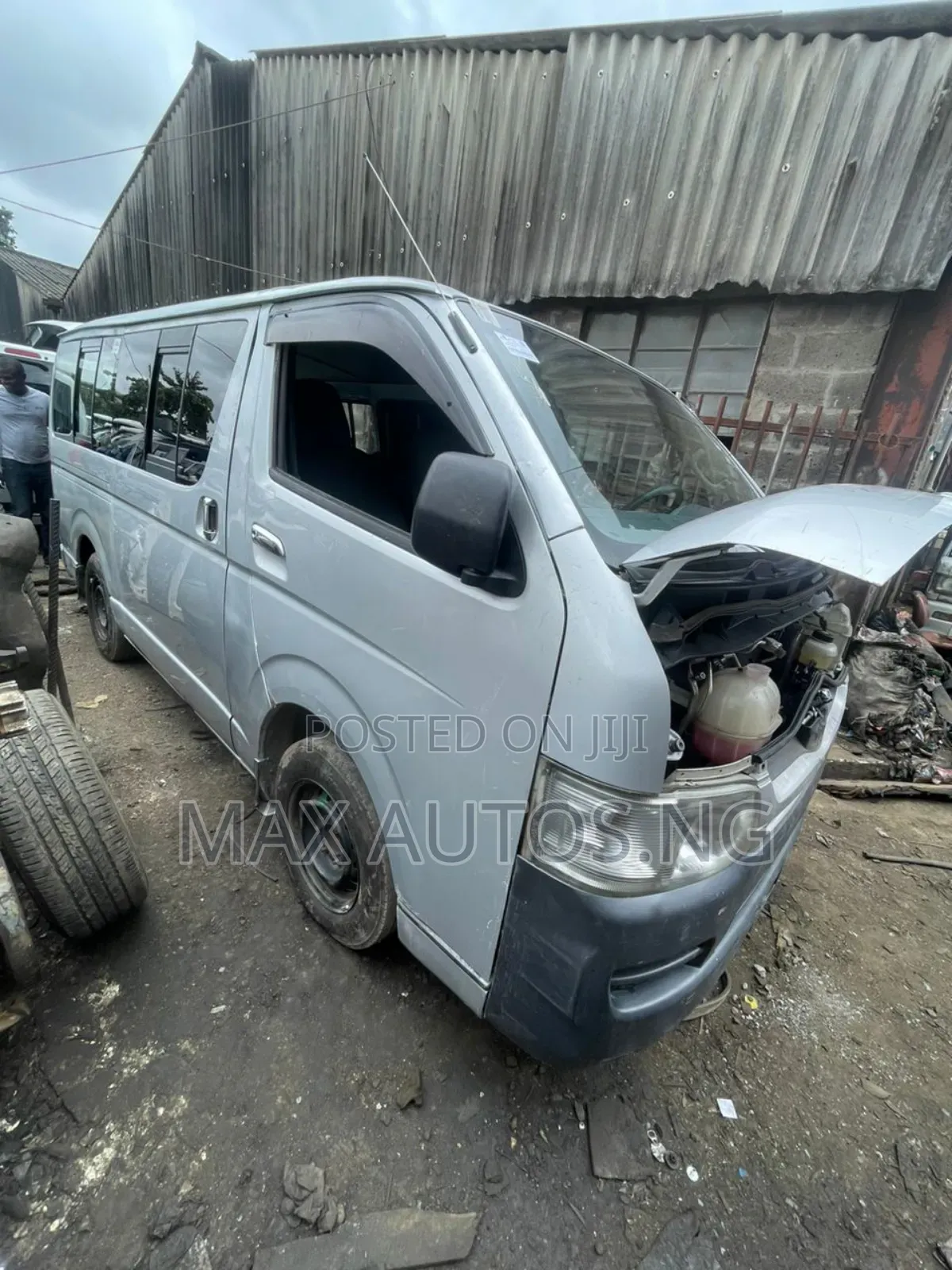 Toyota HiAce 2009 Silver
