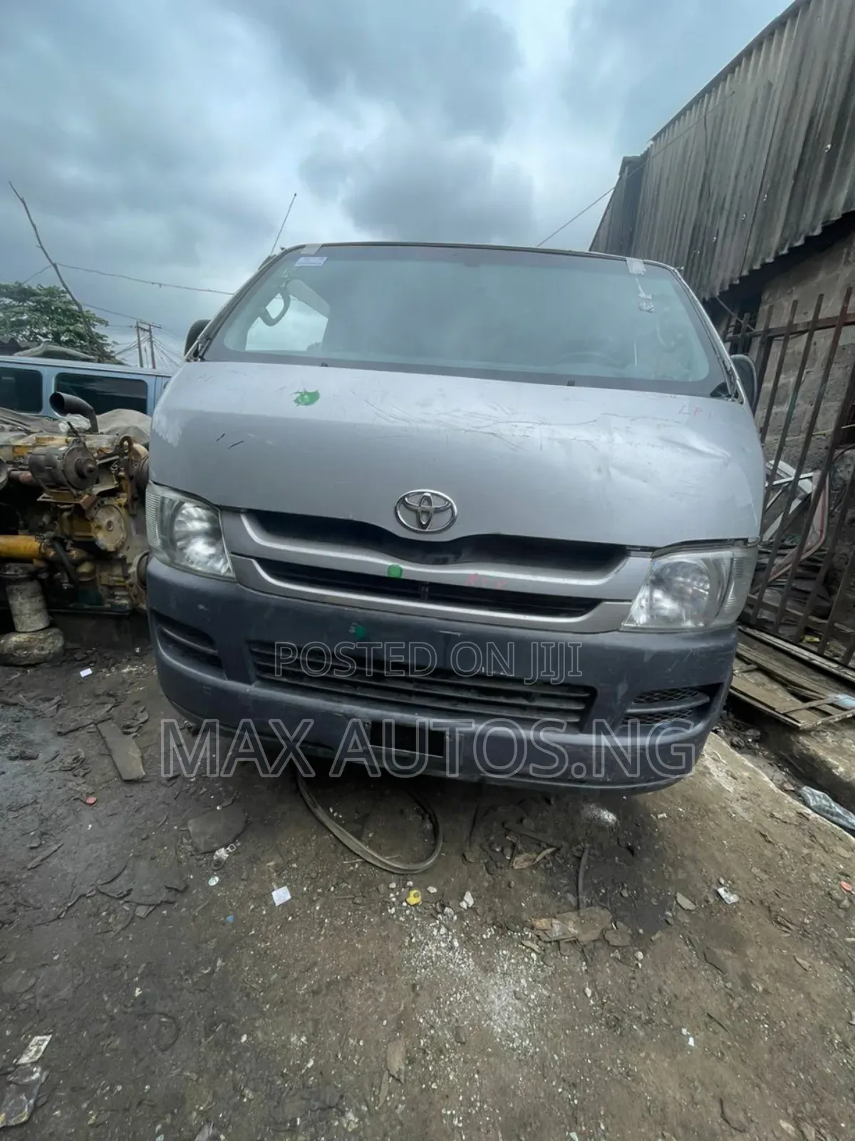 Toyota HiAce 2009 Silver