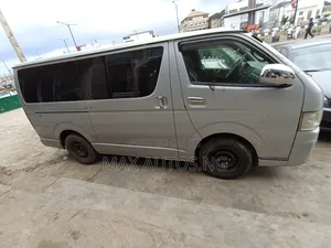 Toyota HiAce 2010 Grey