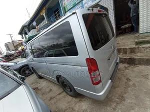 Toyota HiAce 2010 Grey