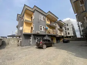 3bdrm Apartment in Orchid Road, Lekki for rent