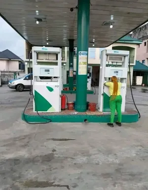 For Sale : Functional Filling Station, in Ph