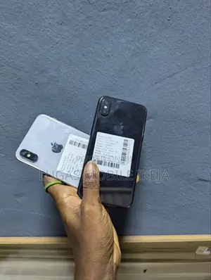 Apple iPhone X 64 GB White