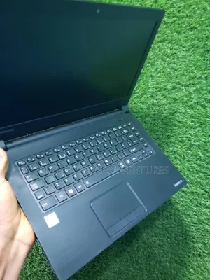 Laptop Toshiba 8GB Intel Pentium SSD 128GB