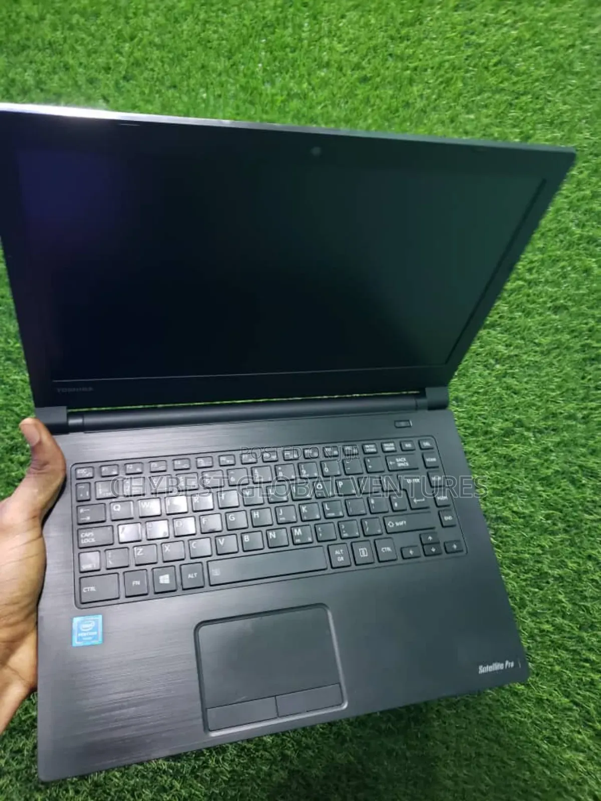 Laptop Toshiba 8GB Intel Pentium SSD 128GB
