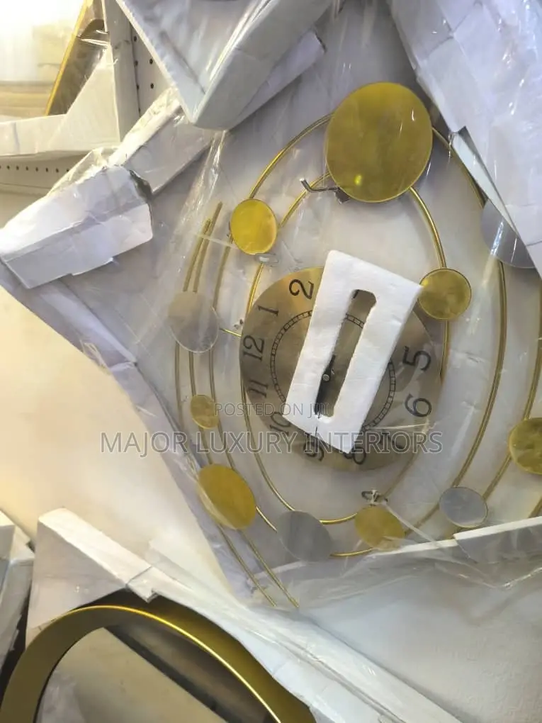 Morden Wall Clock