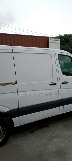 Mercedes-Benz Sprinter 2005 White