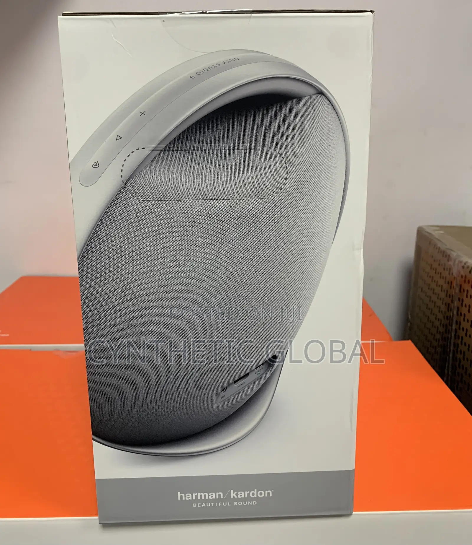 Studio 9 Bluetooth Speaker